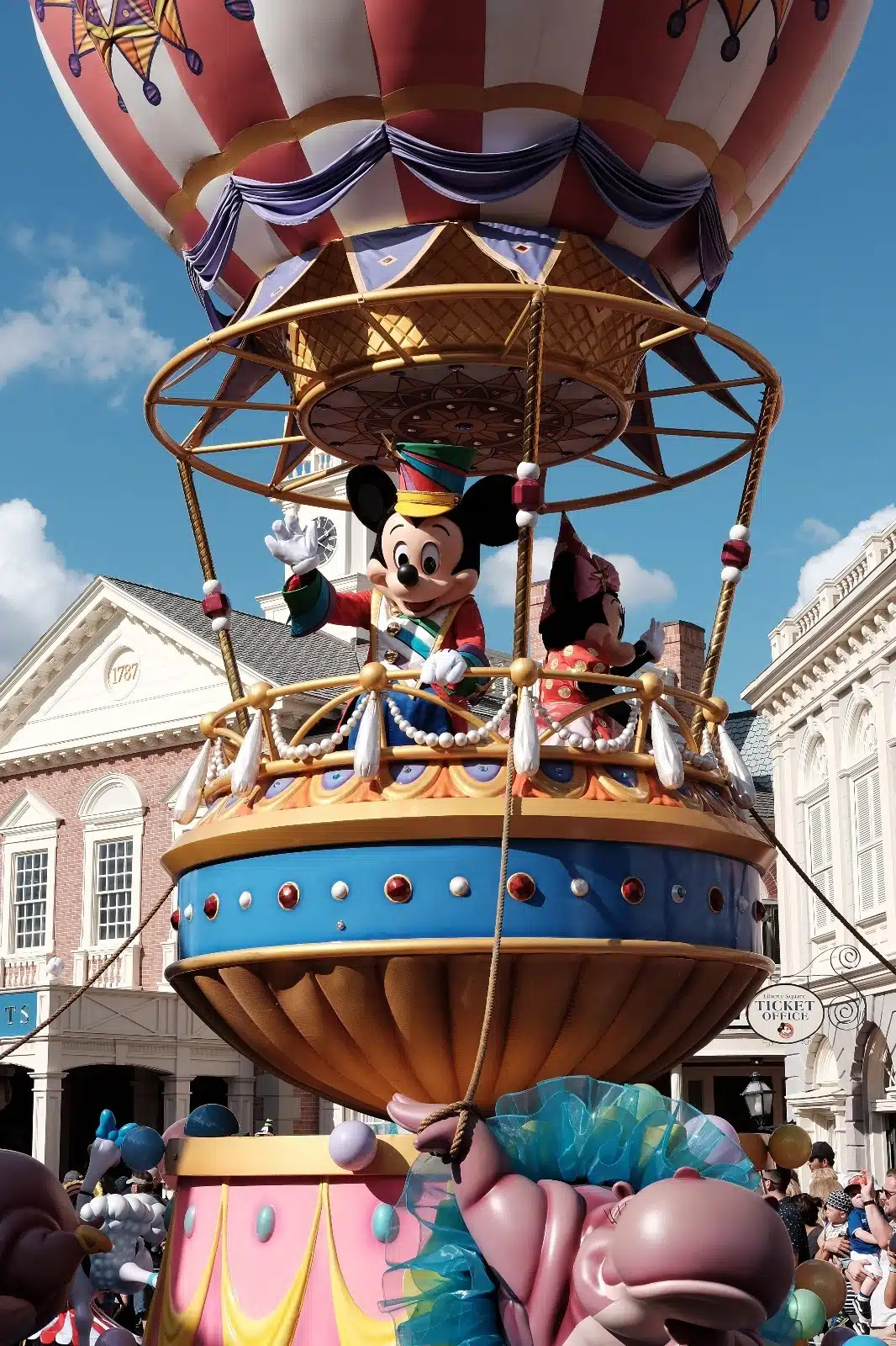 explore convenient and affordable disneyland paris shuttles for a magical journey to the park. experience hassle-free transportation options, ensuring you maximize your time enjoying the enchantment of disneyland paris!